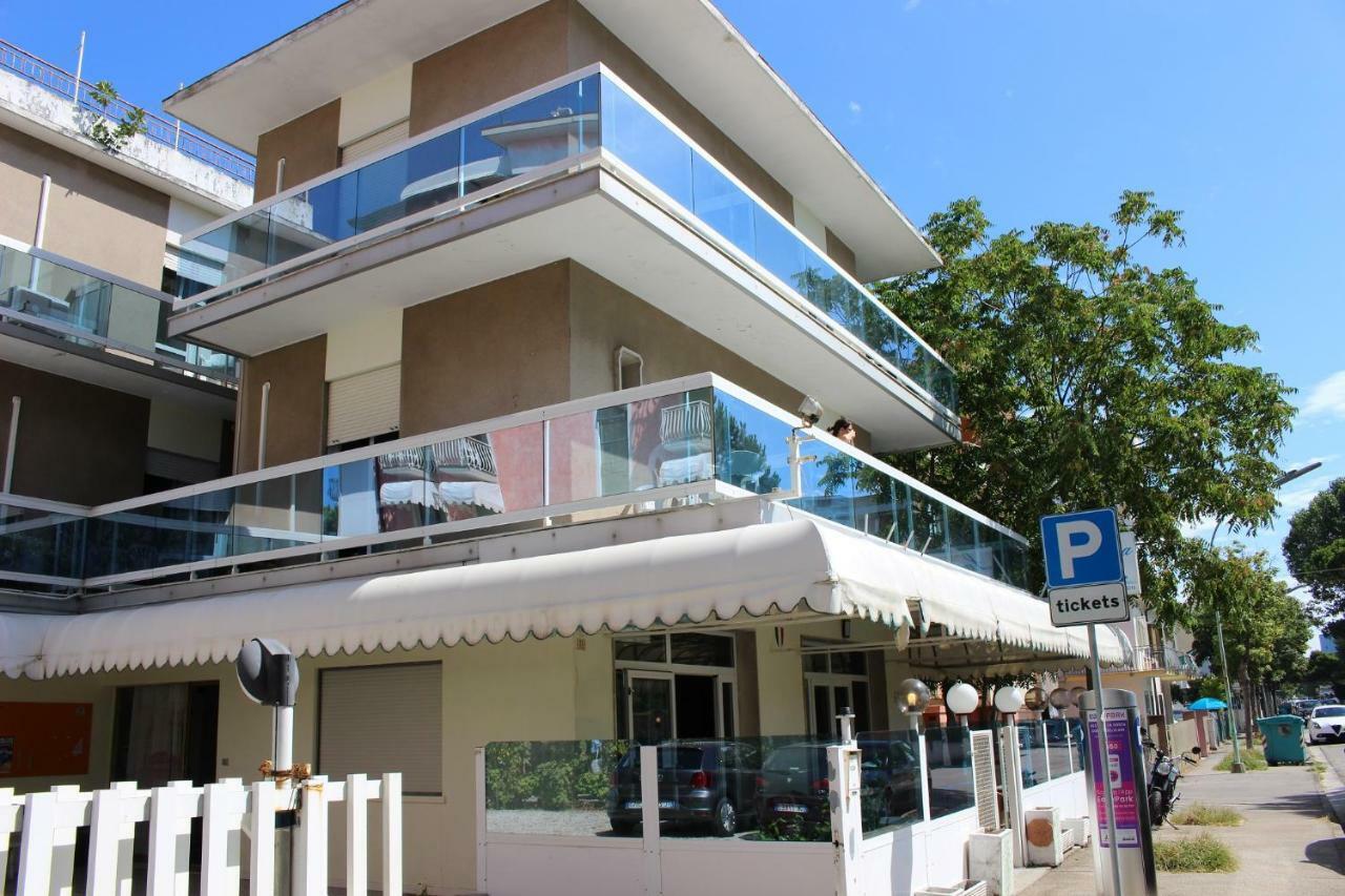 Hotel Laguna Lido di Jesolo Exterior photo
